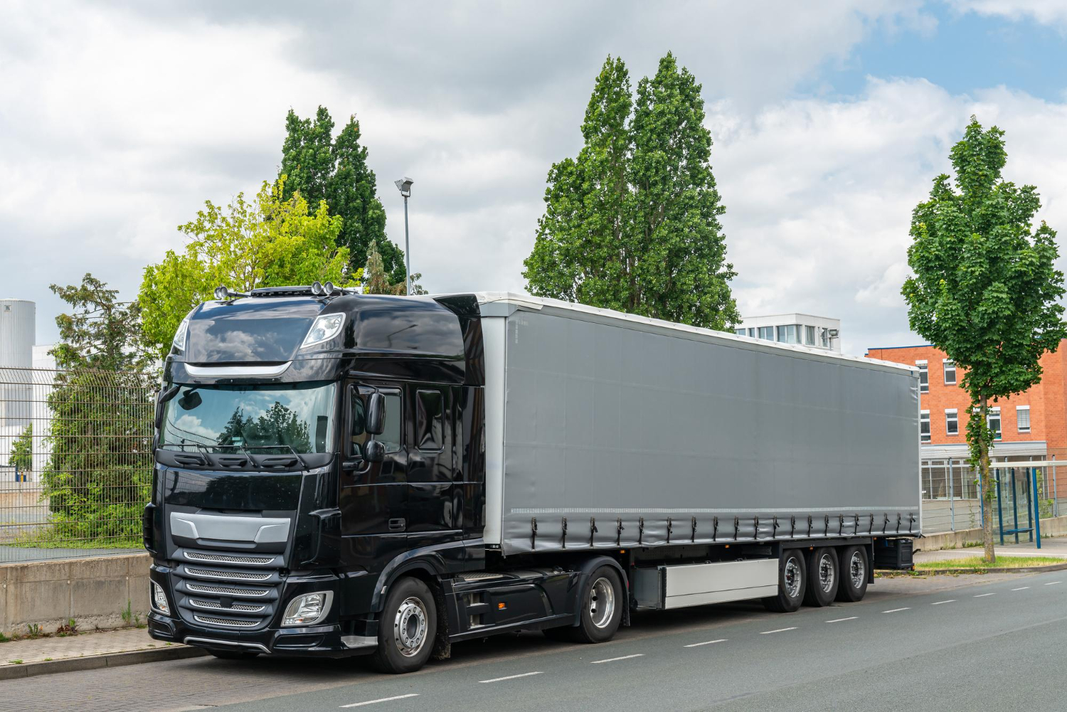Curtainsider Truck