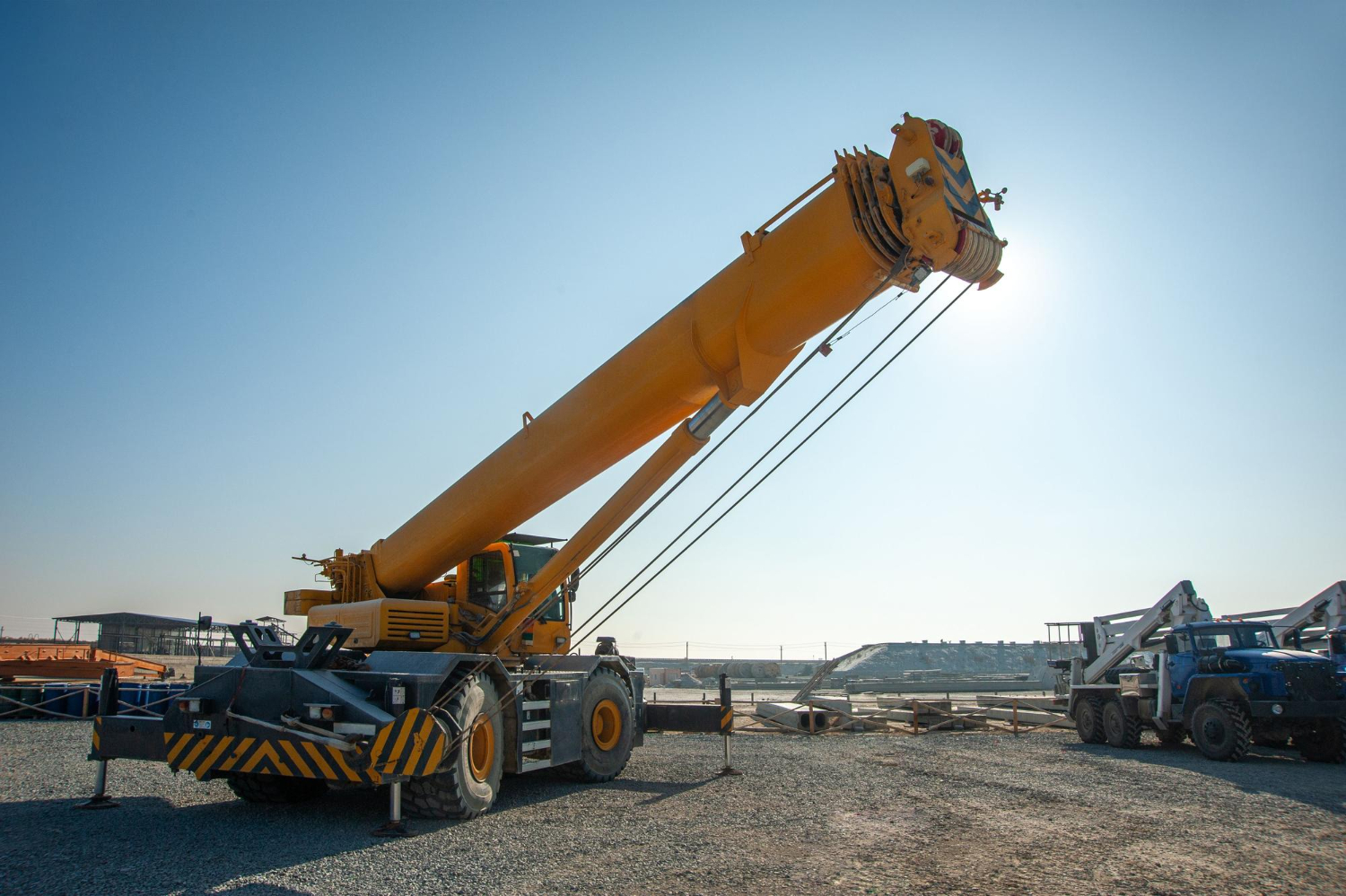 Mobile Cranes on Truck1
