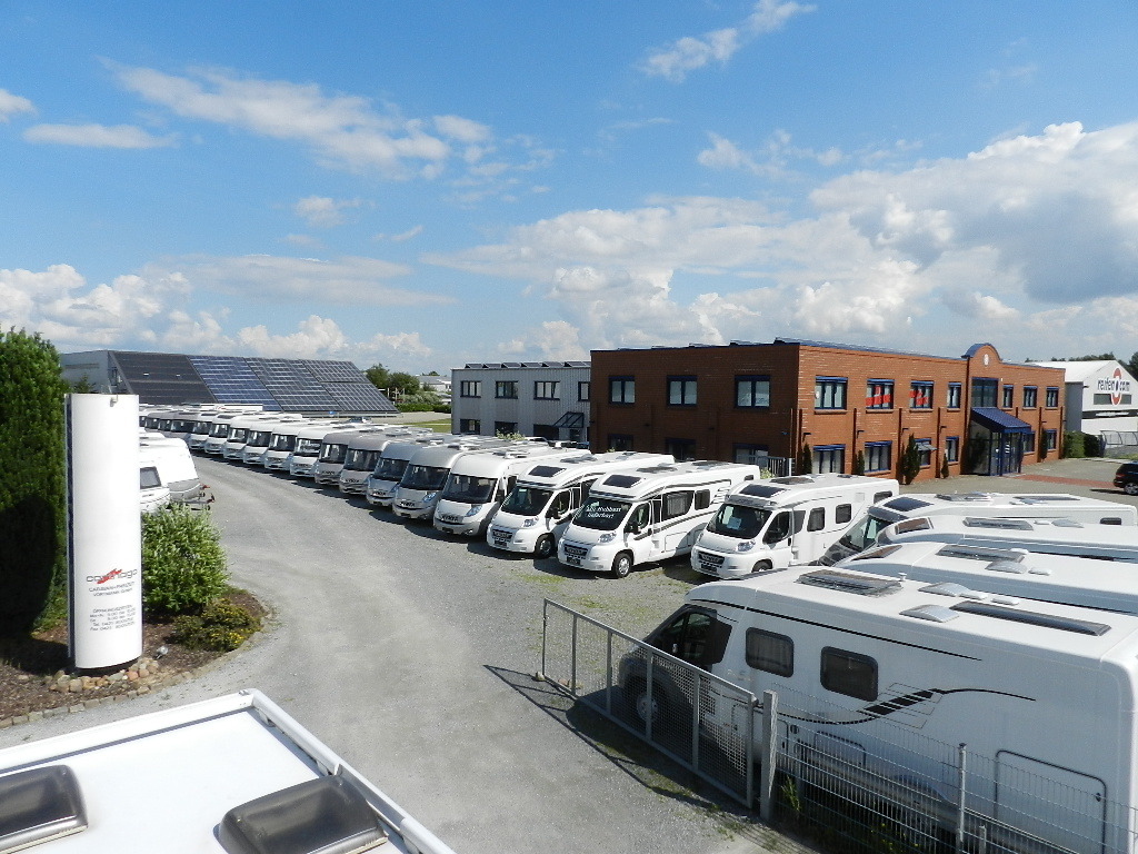 Caravan + Freizeit Voertmann GmbH undefined: picture 2