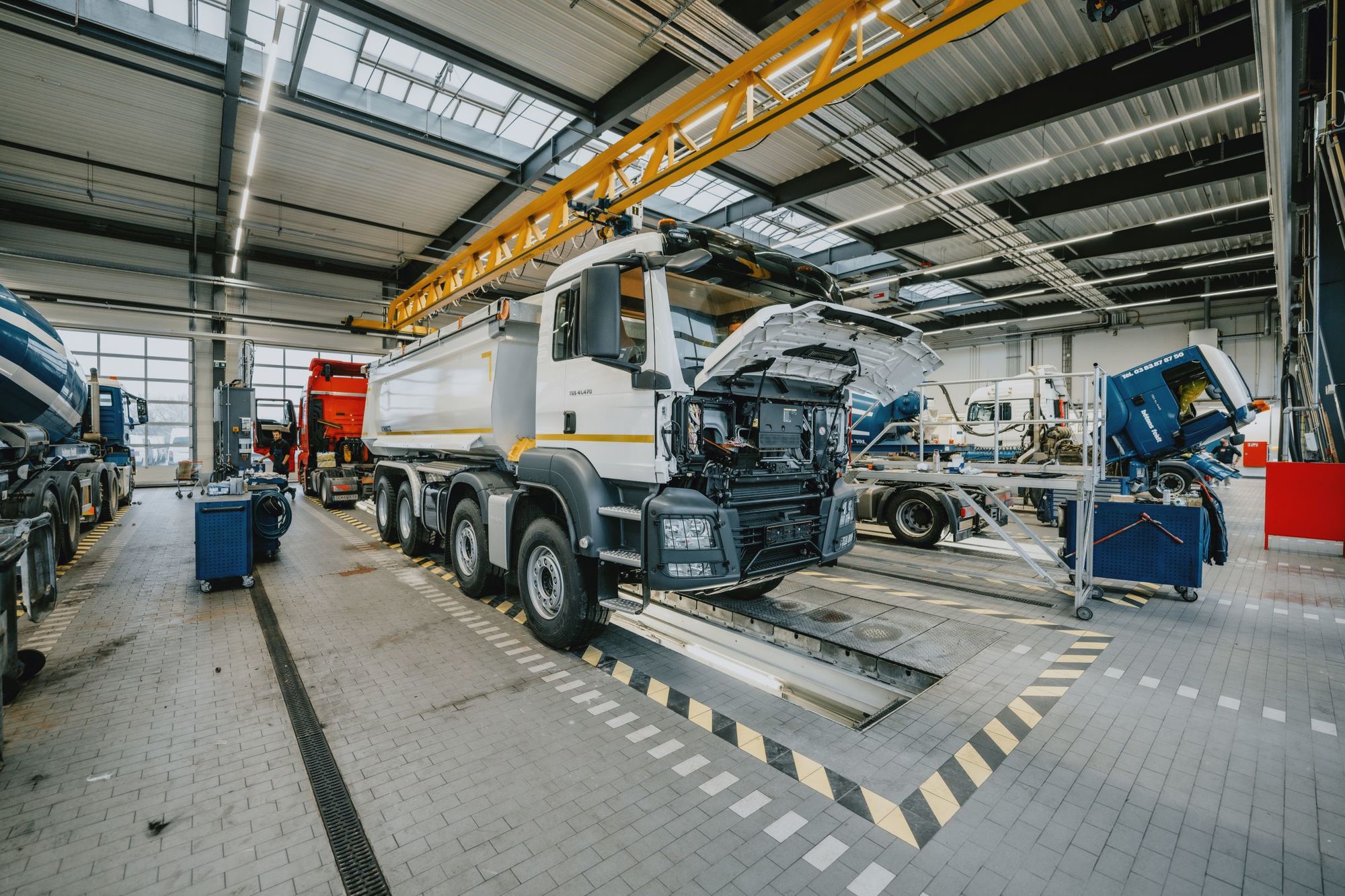 Garage Losch Truck, Van & Bus S.à r.l. undefined: picture 4