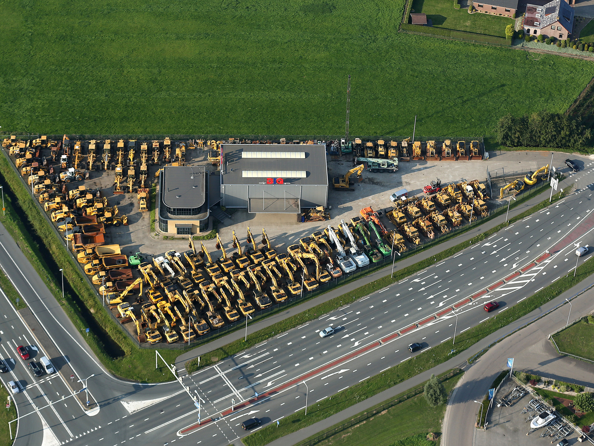 Big Machinery B.V. undefined: picture 2