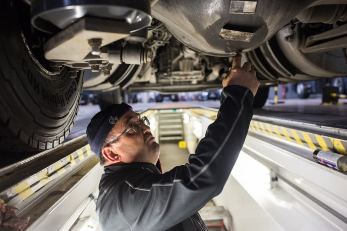 Renault Trucks France - Trucks undefined: picture 9