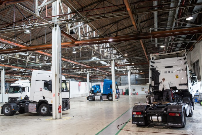Renault Trucks France - Trucks undefined: picture 8