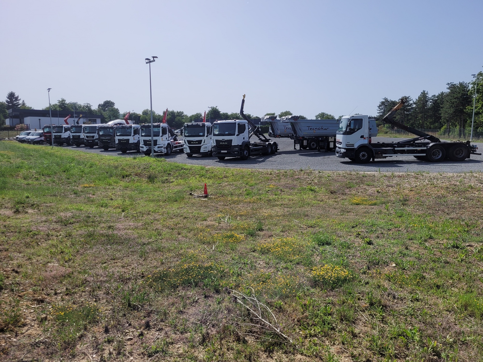 SARL AGVEHICULES undefined: picture 6