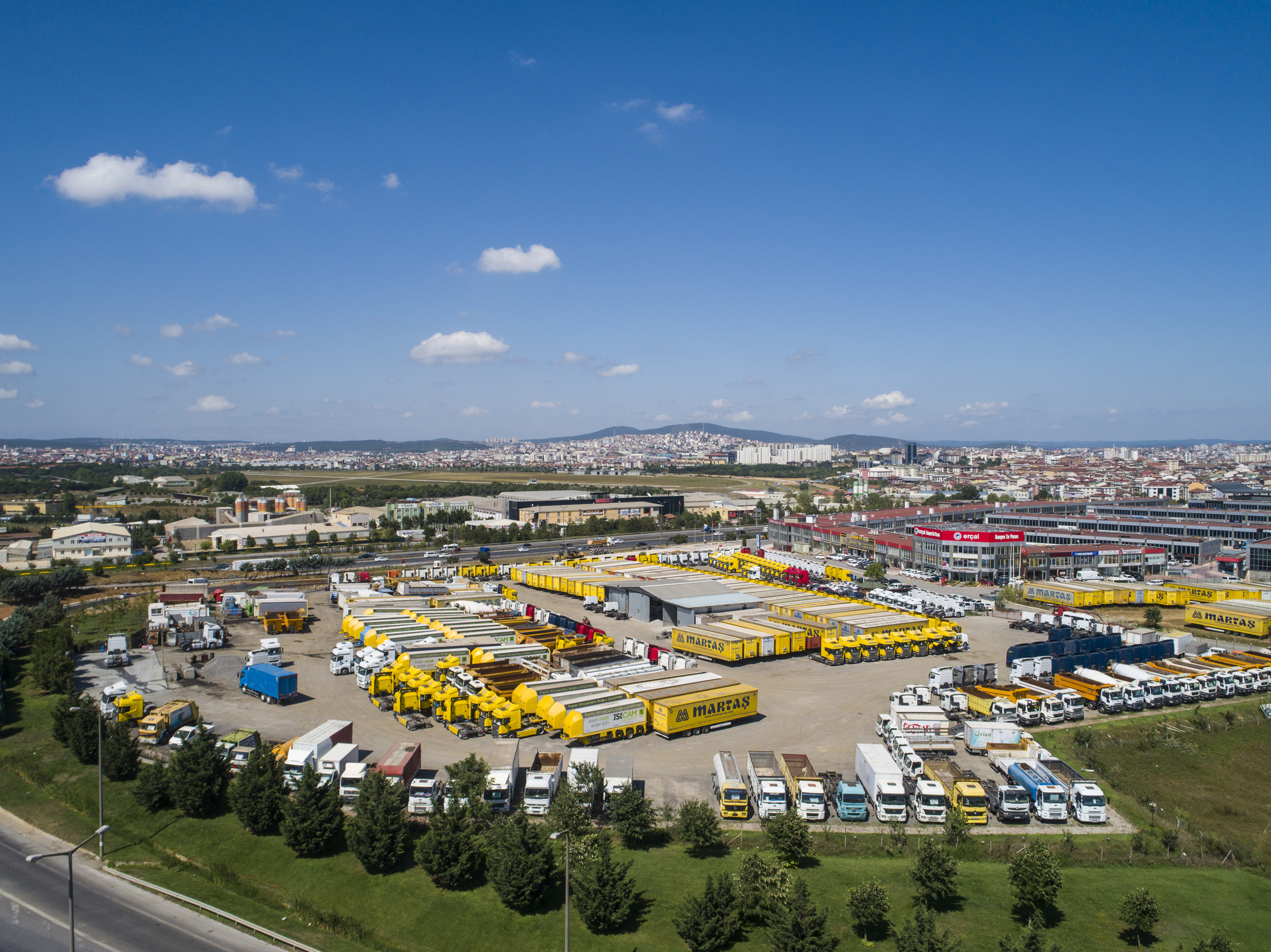 ERCAL TRUCKS - vehicles for sale undefined: picture 1