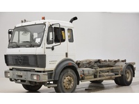 Mercedes Benz Actros 2038 4x2 - Tech specs