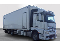 Mercedes Benz Actros 2553 LS 6x2 - Tech specs