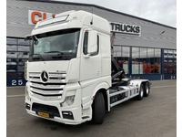 Mercedes Benz Actros 2648 6x4 - Tech specs